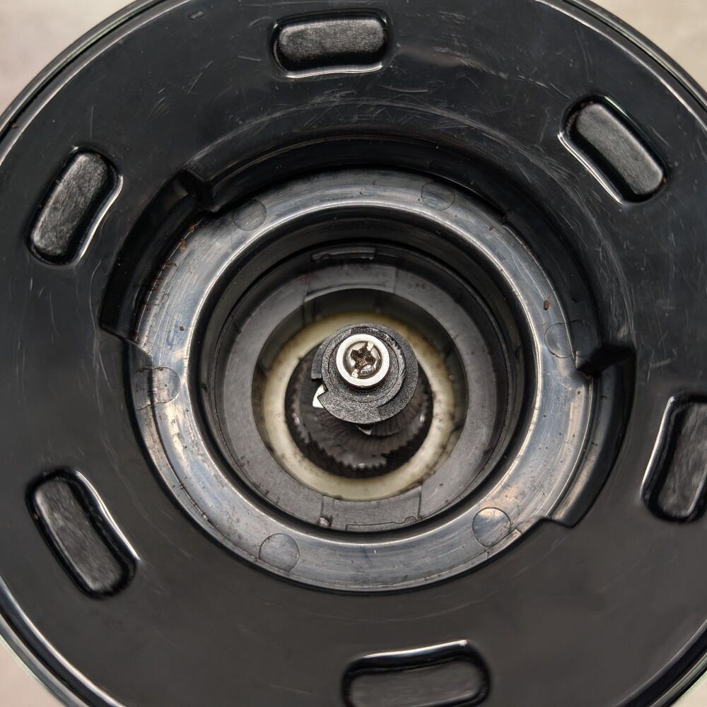 OXO Brew 8717000 Conical Burr Coffee Grinder Stainless Steel Tested Tiny Dent - Picture 8 of 14